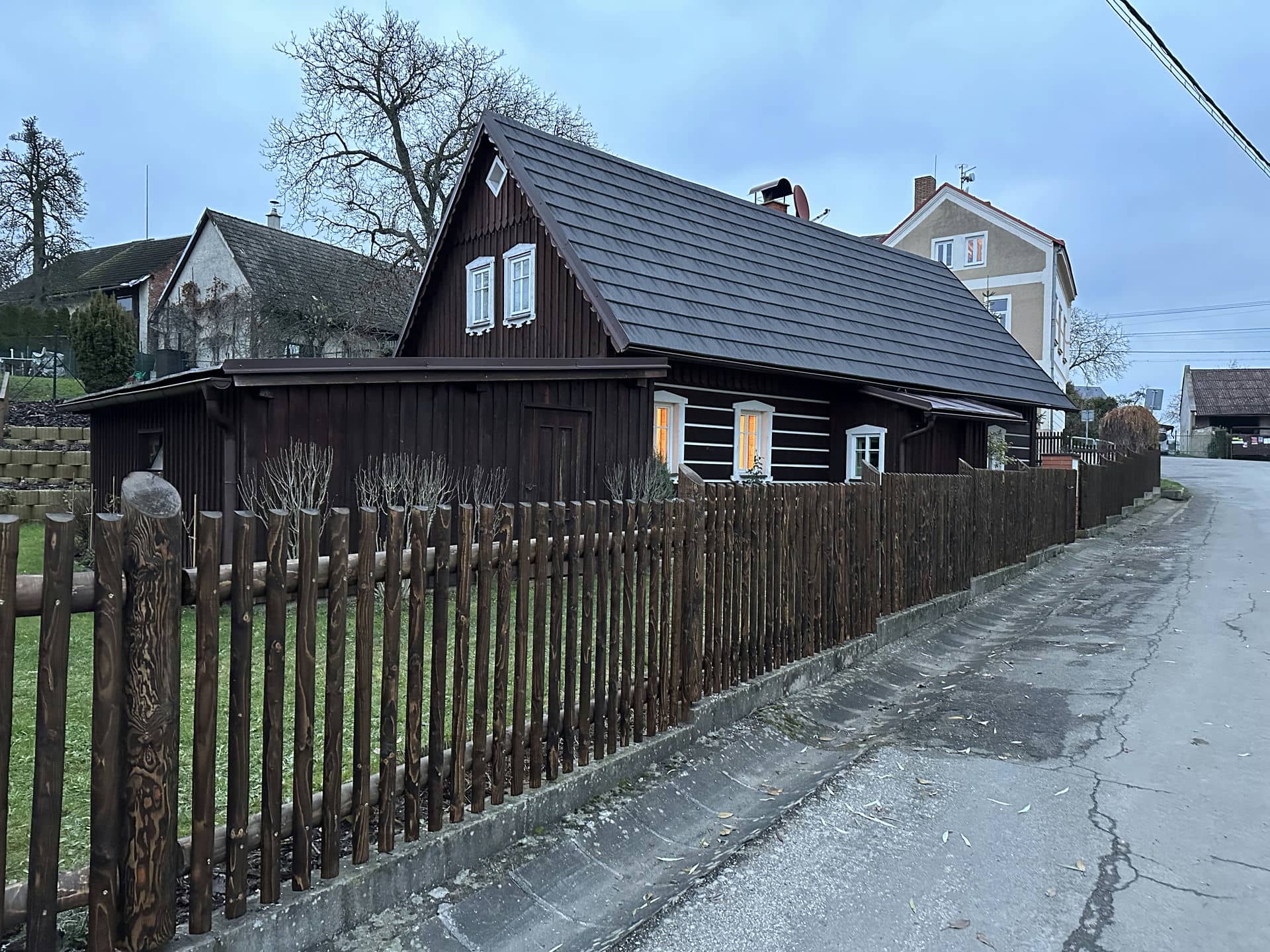 Obrázek 1 / Dřevěné ploty - strojně frézované   - realizace Vlastibořice 11-2022